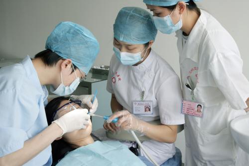 成都口腔医学专业有哪些学校