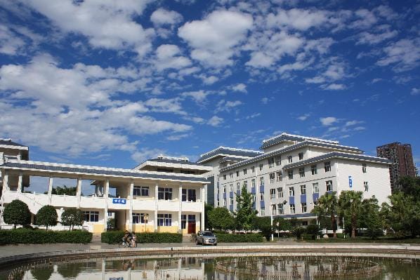 四川交通职业技术学院学校环境怎么样