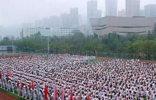 重庆秀山土家族苗族自治县中专学校有哪些？