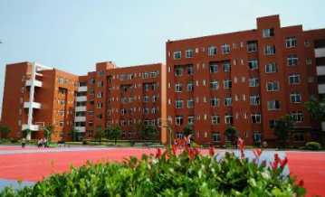 清镇市卫生职业技术学校图片