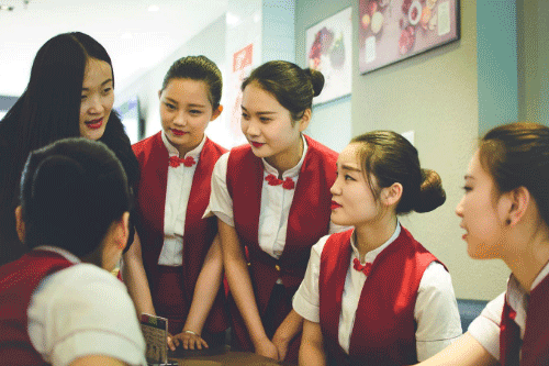 贵阳轻轨学校怎么样？