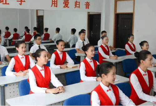 考不上高中、大学到贵阳高铁学校怎么样?