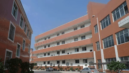 林东电子职业学校助学政策、收费标准