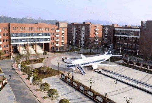 贵航技工职业学校助学政策