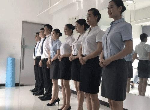 2022年贵阳精工科技学校空中乘务专业（初中起点）招生介绍