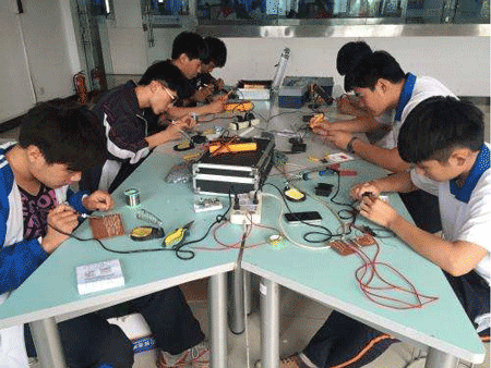 贵州省机电学校电子技术应用专业招生介绍