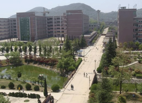 贵州铁路技师学院2022年招生报名简章