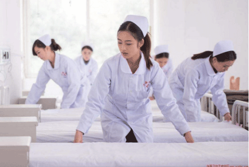 贵州职业学校护理专业学费多少?