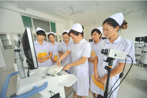 贵阳学护理专业到贵州航空职业技术学院，办学条件好保障就业