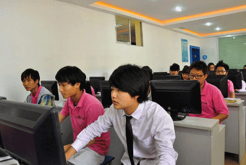 贵阳计算机技校学校_贵阳学校计算机的职业技术学校
