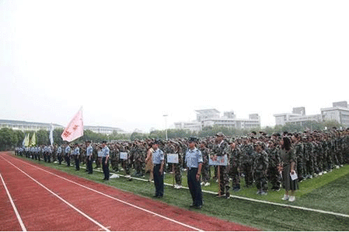 贵阳有哪个职业学校开有囗腔医学技术专业？