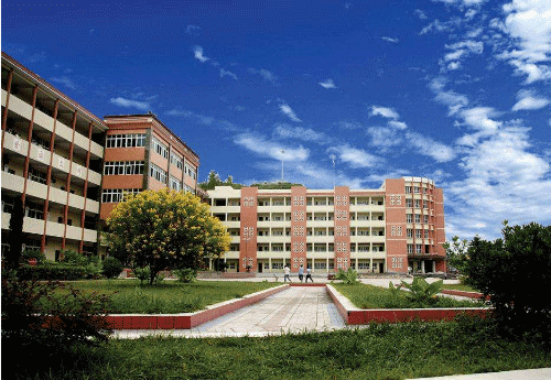 贵州省道真自治县中等职业学校2022年招生报名简章