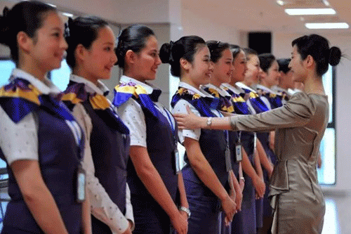 贵阳高铁乘务员学校2022年招生开始了，你满足招生条件了吗？