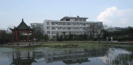 宜宾职业技术学院学费多少