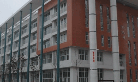 眉山市华西航空旅游学校特色专业是哪个