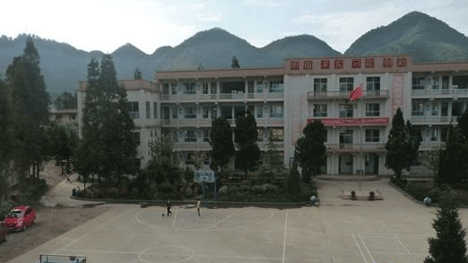 毕节市职业技术高级中学开设了哪些专业