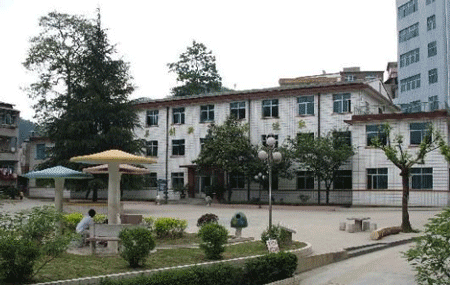 贵州省电子信息技师学院招生办电话多少