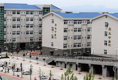 重庆工商学校学生宿舍好吗