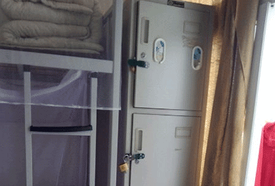 重庆市女子职业高级中学的学生寝室及住宿条件