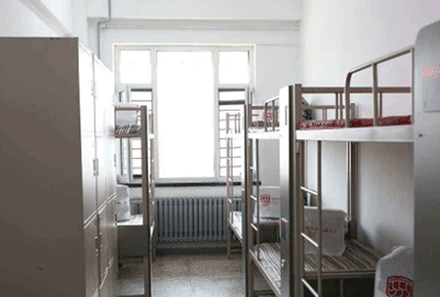 重庆市巴南职业高级中学校学生寝室及住宿条件