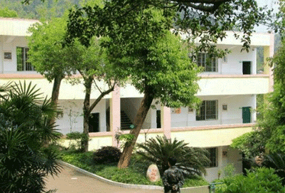 重庆市统景职业中学引领职业教育奋力向前