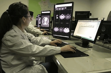 医学影像学专业是中专还是大专