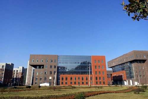 2020年贵州工业职业技术学院收费标准