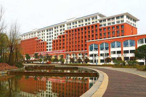 遵义医药高等专科学校的招生计划是什么