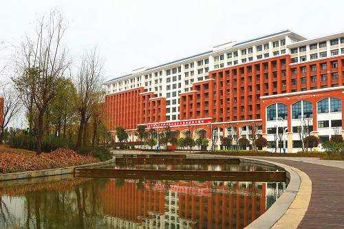 遵义医药高等专科学校五年制大专招生人数有多少