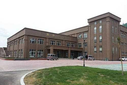 贵州荔波县职业高级中学学费多少钱