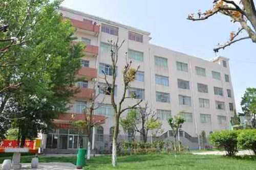 贵州电子科技职业学院五年制大专宿舍是几人间