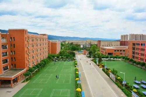 成都青苏职业学校2021年学费