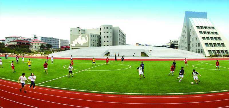  四川省邻水县兴仁职业中学宿舍是几人间