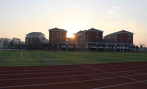 2021年安徽职业技术学院汽车电子技术专业招生