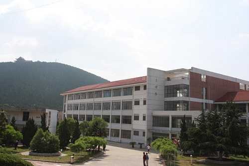 报考镇宁民族职业技术中学有哪些条件