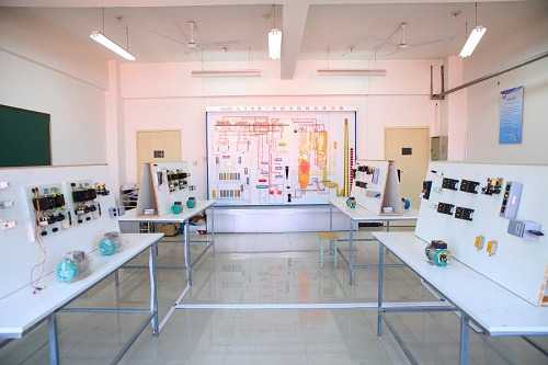 贵阳轨道交通学校什么专业好