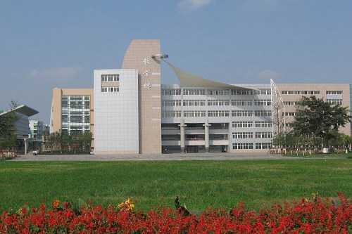 报考贵阳振华艺术师范职校有哪些要求