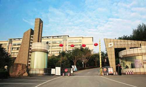 重庆轻工业技工学校的乘车路线 重庆轻工业技工学校的乘车路线